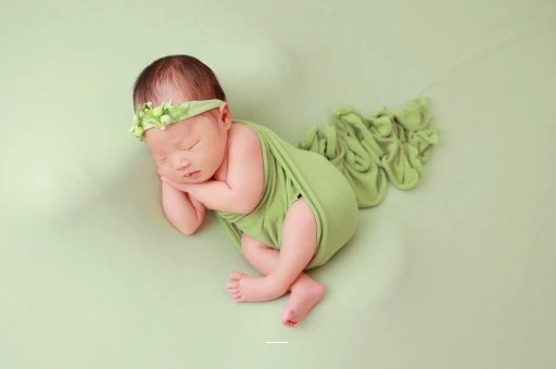 巴彦淖尔市多大的宝宝可以坐飞机